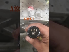 着色された陽極酸化されたPtefは絶頂がナットが付いている棒に通したロッドエンドのボルトに塗った